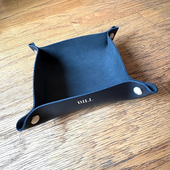 Leather Rivet Valet Catchall Tray - Picture 8 of 12